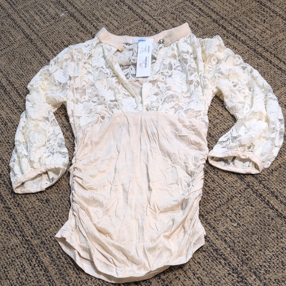Chic Beige Lace Women's Blouse - Picture 1 of 4
